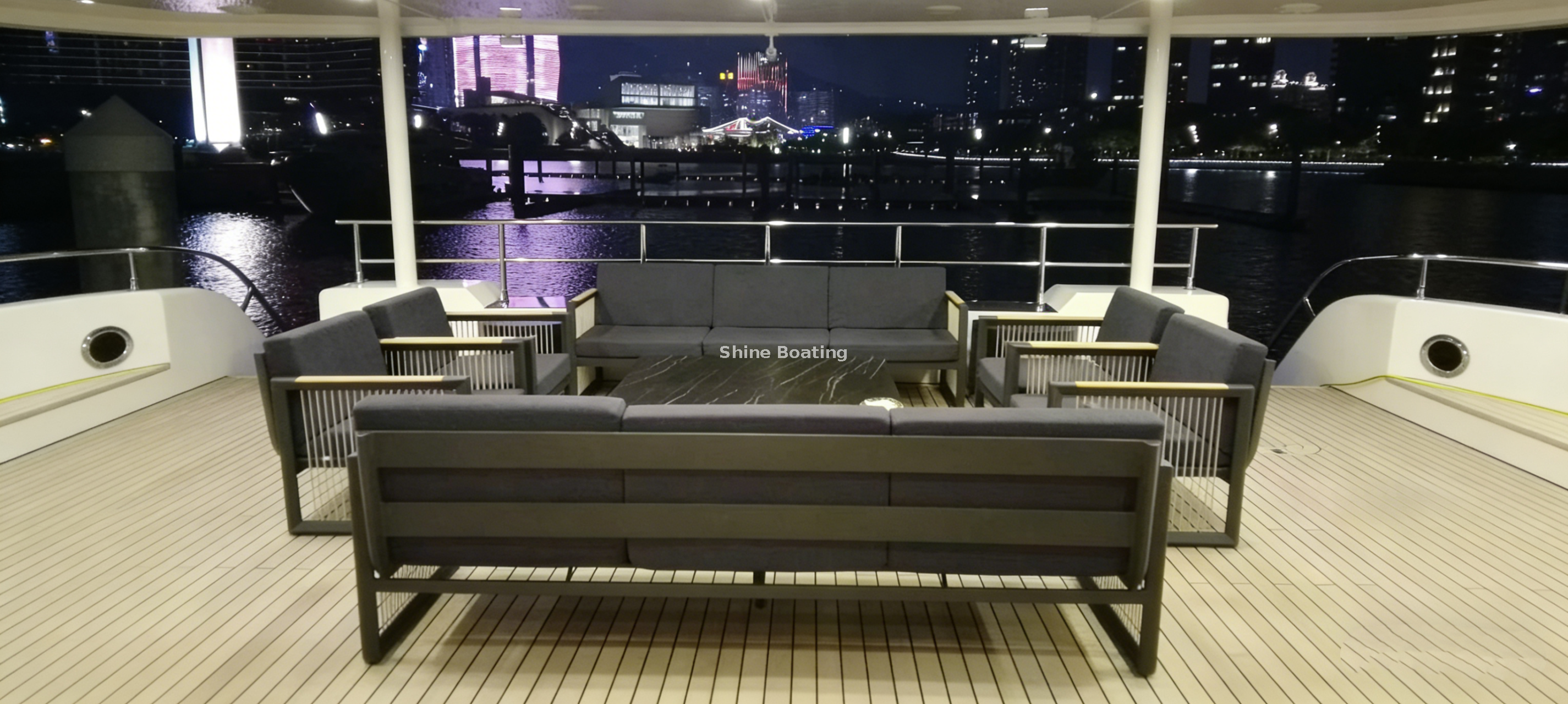 Yate de lujo de 150 pies