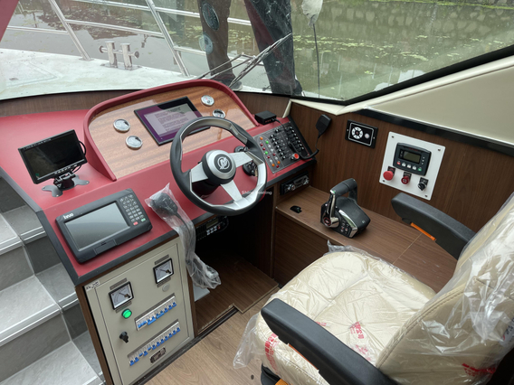 Buque comercial de 20,8 m