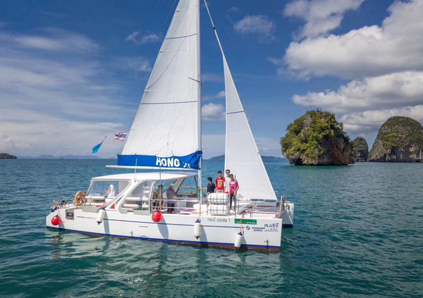 Catamarán de 38 pies
