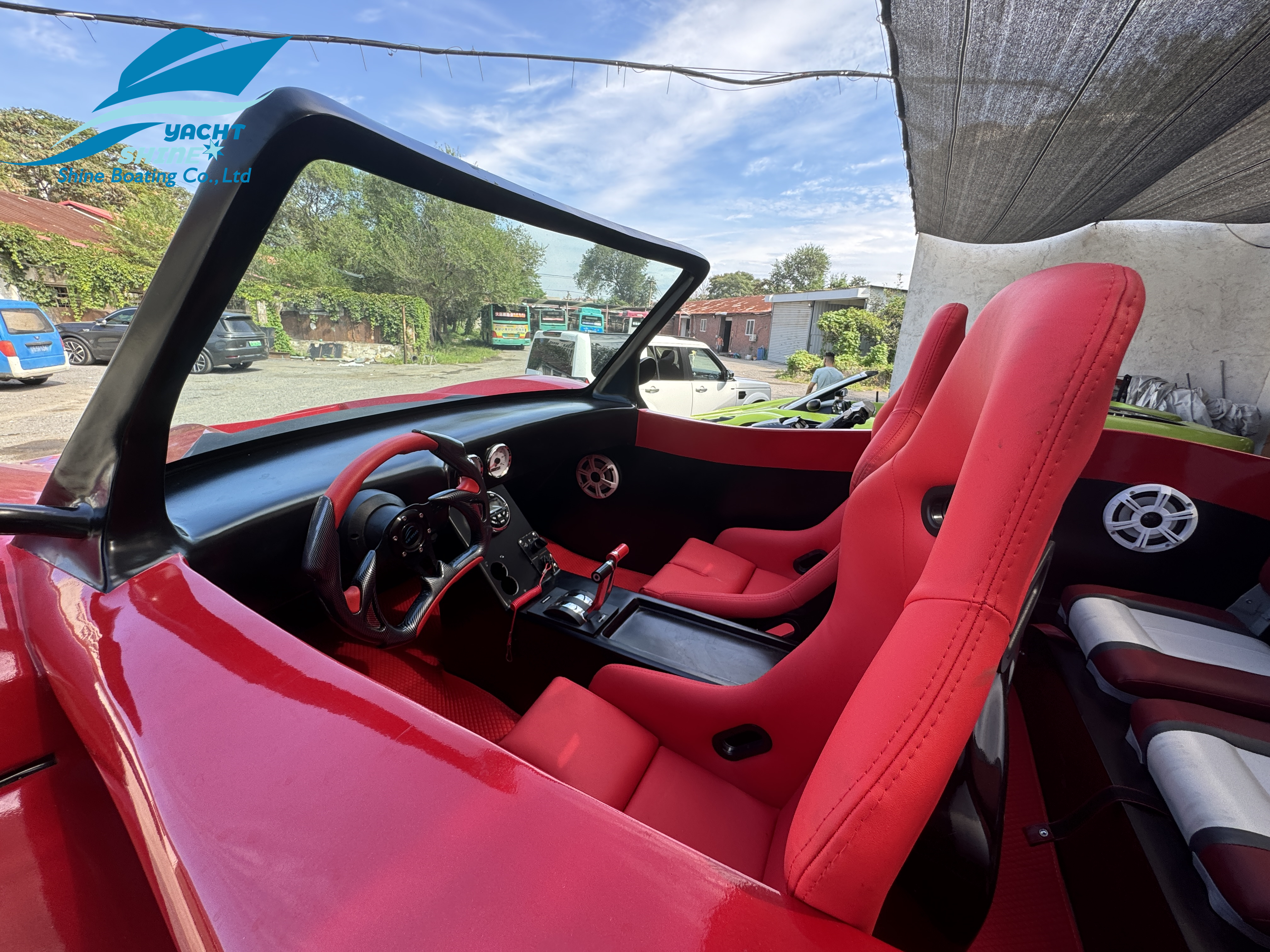 Barco de coche a reacci&oacute;n Ferrari (10) 