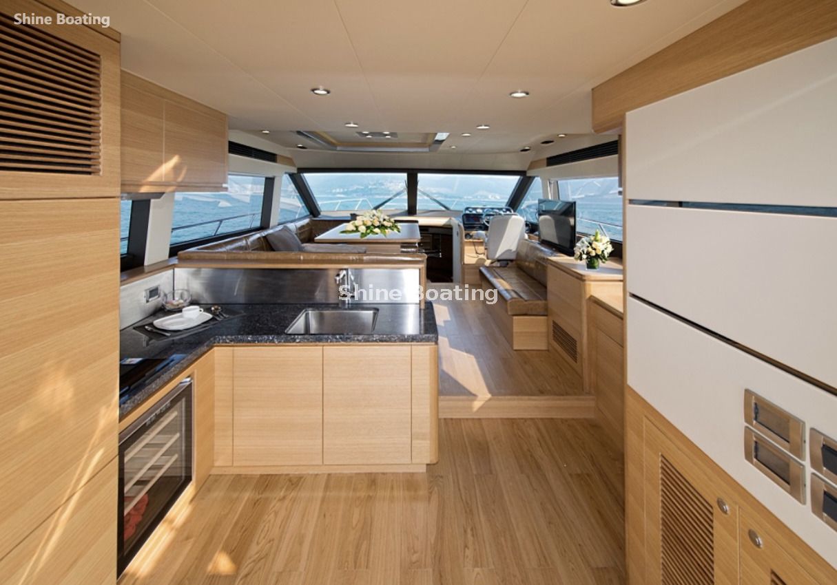 Yate de lujo con flybridge de 52 pies (4)