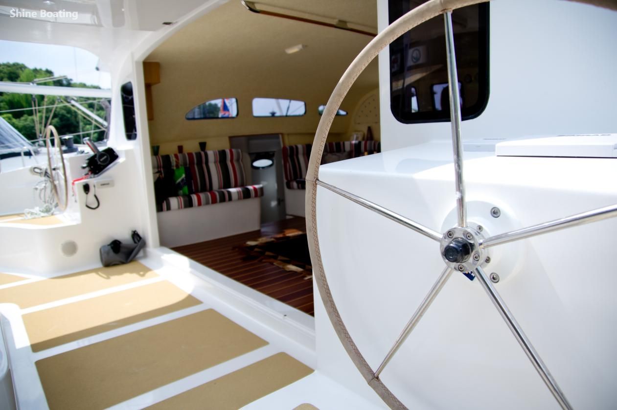 Catamar&aacute;n a vela Shine 41S (4)