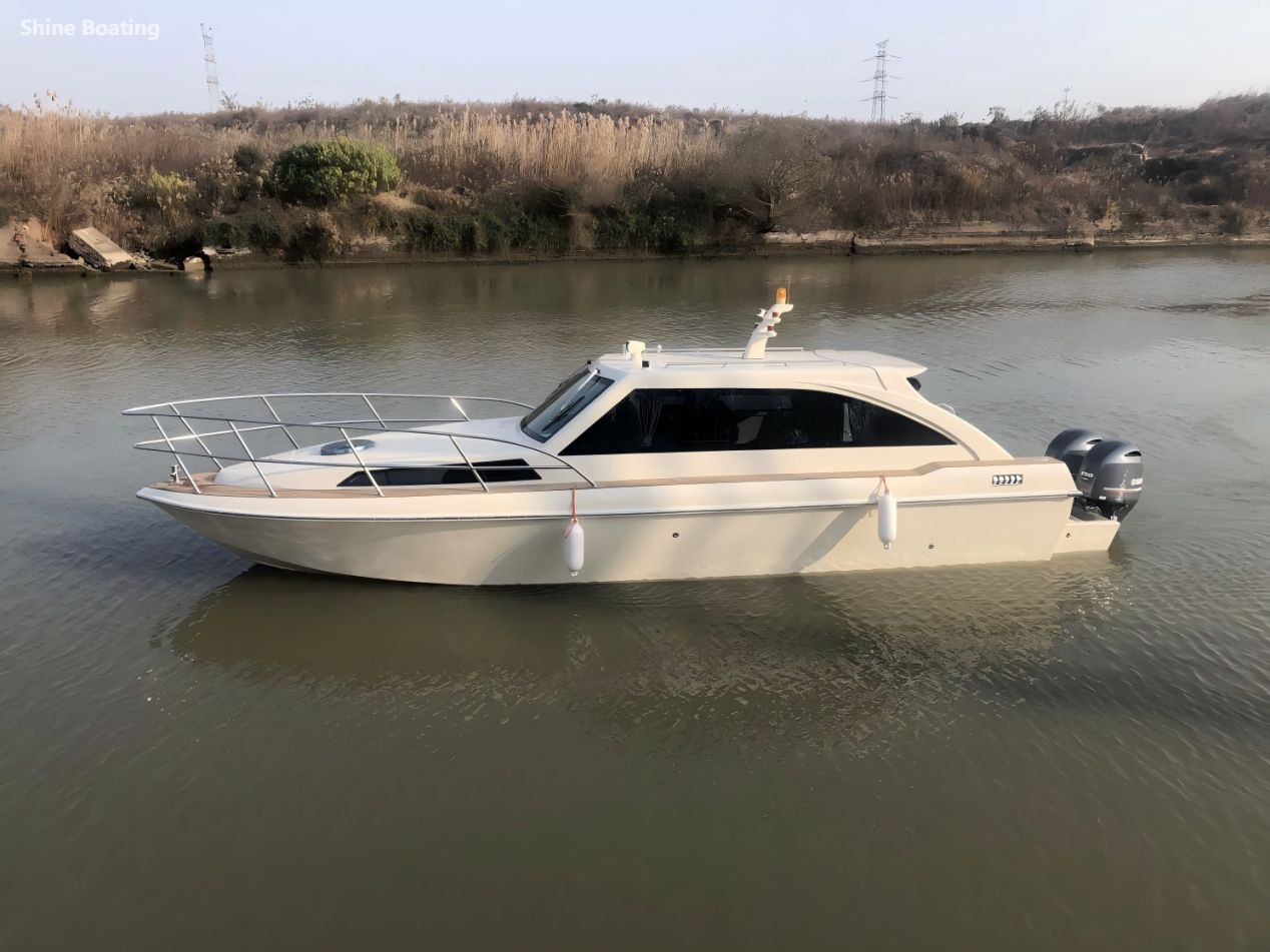 Shine 1008 yate de recreo para cruceros en aguas interiores con dos motores fueraborda