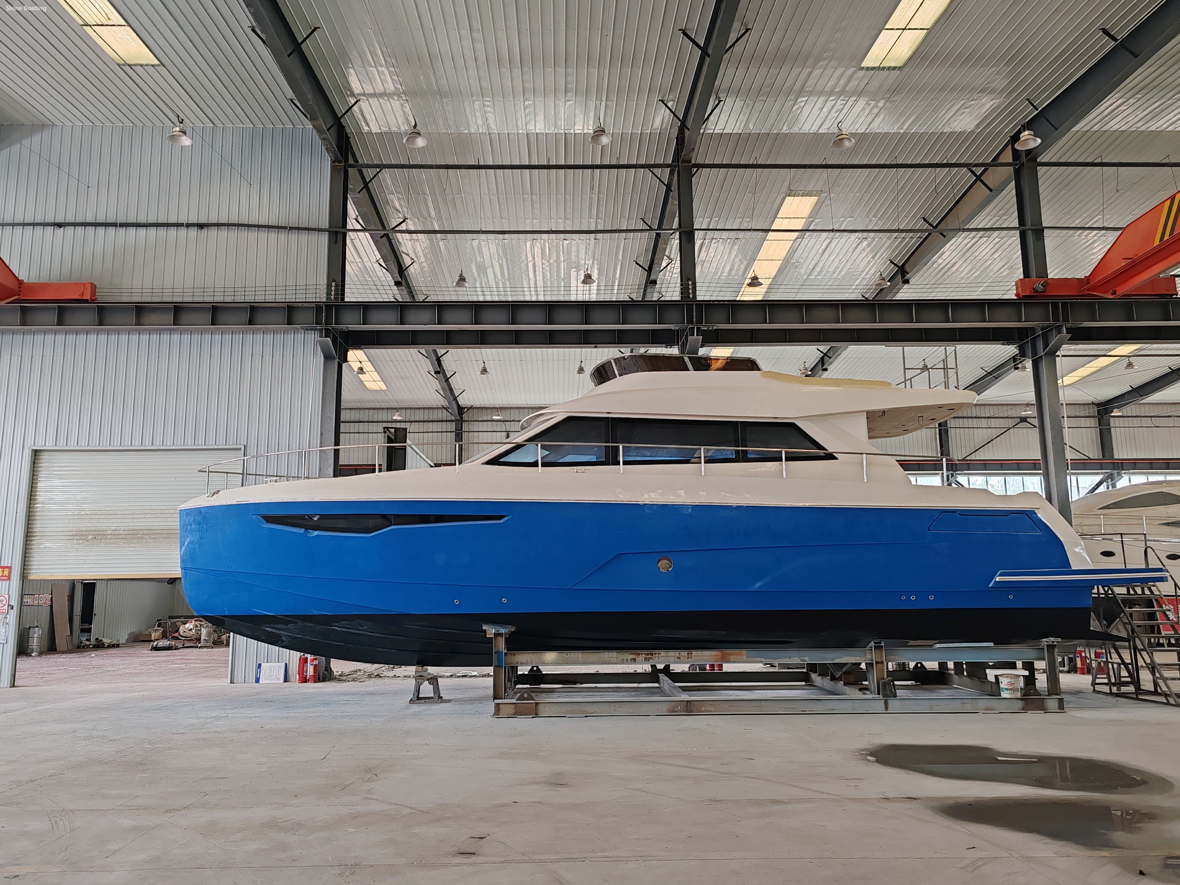 Yate de lujo con flybridge de 52 pies (10)